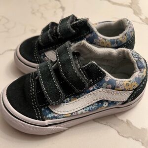 Vans Toddler size 6 floral Velcro sneaker shoe